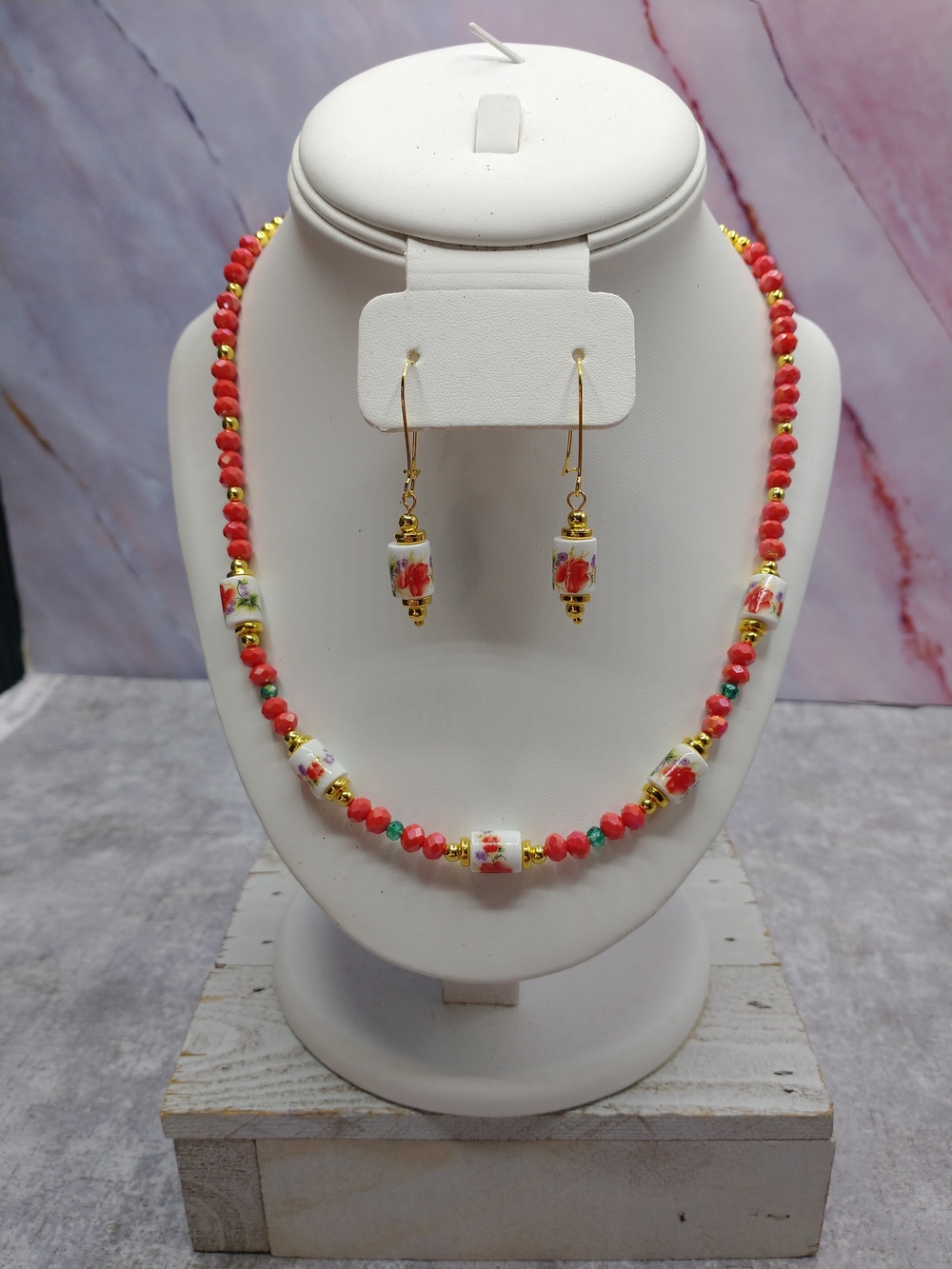 New Hand Crafted Beaded Necklace Set,Matching Earrings